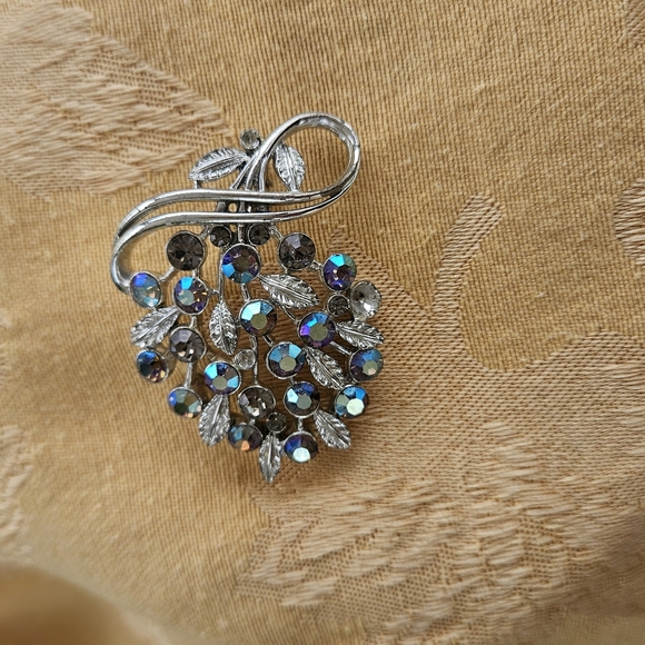 Aurora Borealis Crystal Brooch - Picture 2 of 6